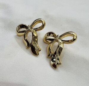 Golden Ribbon Elegance Earrings